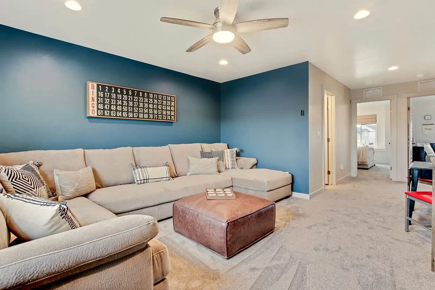 4 bed, 2.0 bath, 2497 sqft, $7,882 — Photo 4