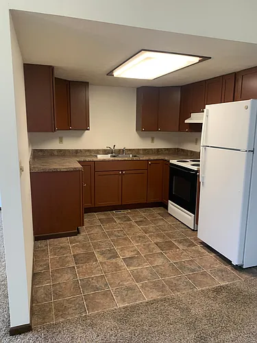 1 Woodland Hills Dr #2 Photo 1