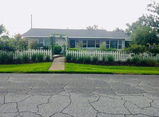 1975 Westland Rd, Mount Dora, FL 32757