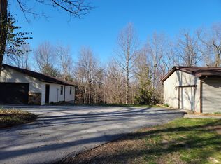 208 E Rhudes Creek Rd, Elizabethtown, KY 42701