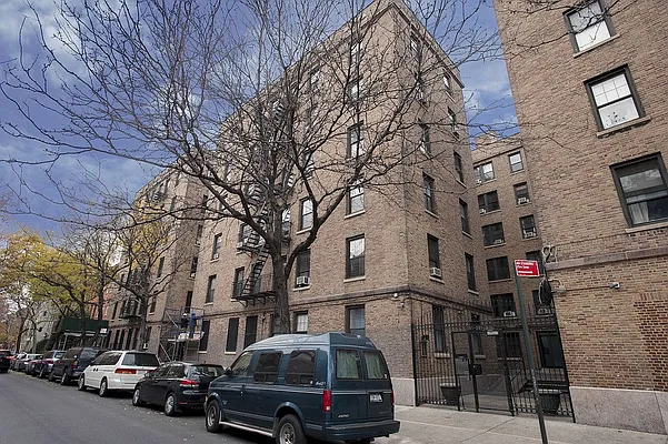 Rented by Emor Management Inc. | media 50