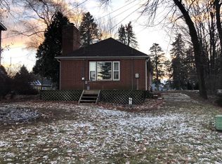 N60W34744 Forest Bay Rd, Oconomowoc, WI 53066