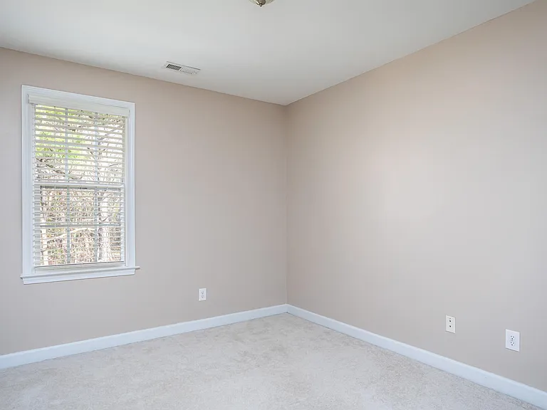 4635 Malone Ct — Photo 11