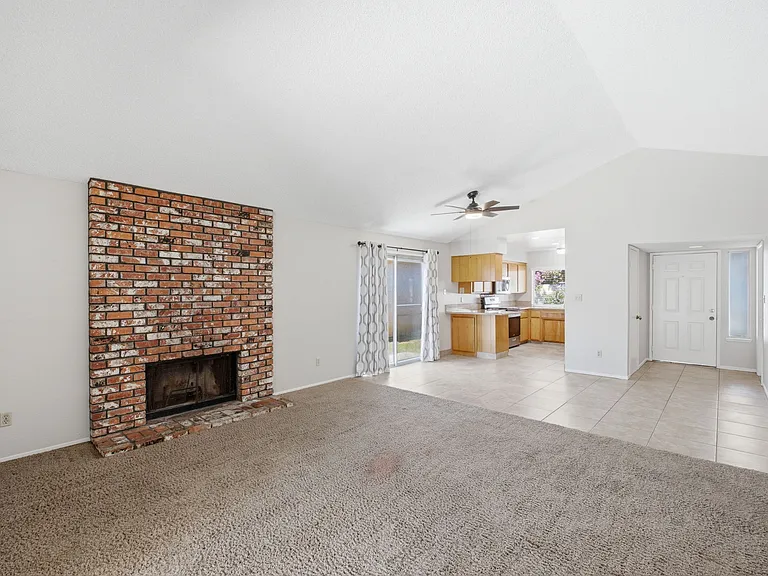 3301 Park Bend Ct — Photo 10