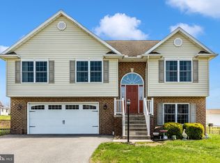 11080 Ridge Crest Dr, Waynesboro, PA 17268
