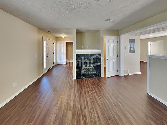 5th image of 4365 Chanterelle Dr