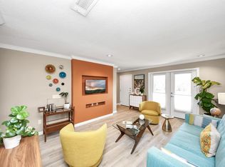 1860 White Oak Dr APT 373, Houston, TX 77009