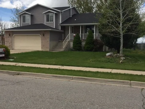 885 N 3200 W, West Pt, UT 84015