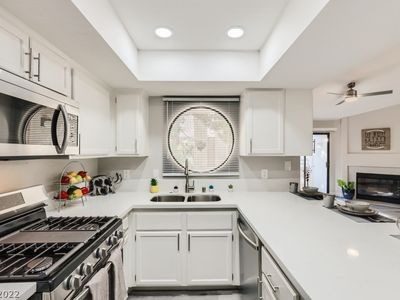 960 N Sloan Ln APT 205, Las Vegas, NV, 89110