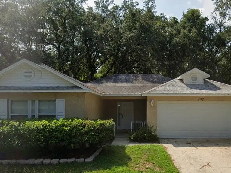 657 Intracoastal Cir — Photo 1