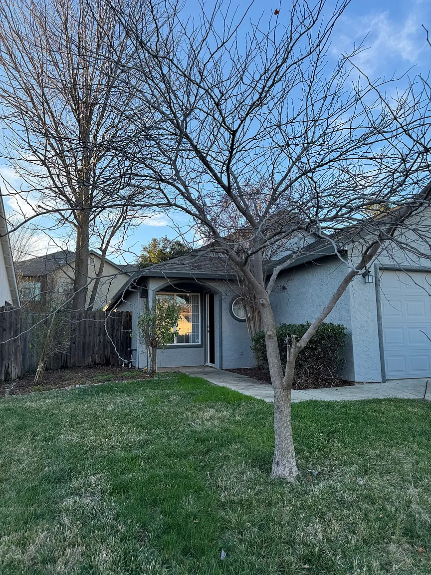 12 Cleaves Ct photo 1