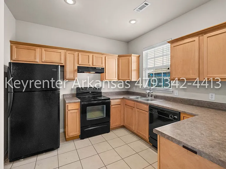 800 SW Summitchase Rd — Photo 11