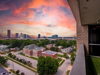 700 E 9th St APT 12J, Little Rock, AR, 72202