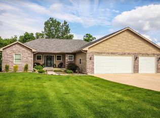 2201 Hubbard St, Sterling, IL 61081