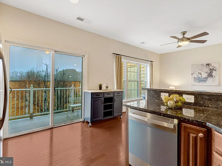 4479 Beacon Grove Cir #B — Photo 15