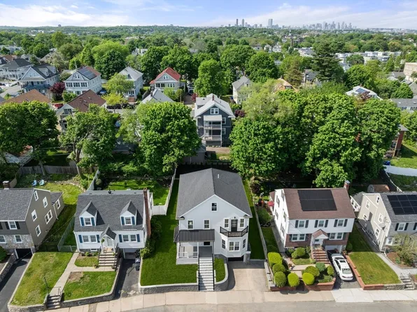 33 Fendale Ave, Dorchester, MA 02124