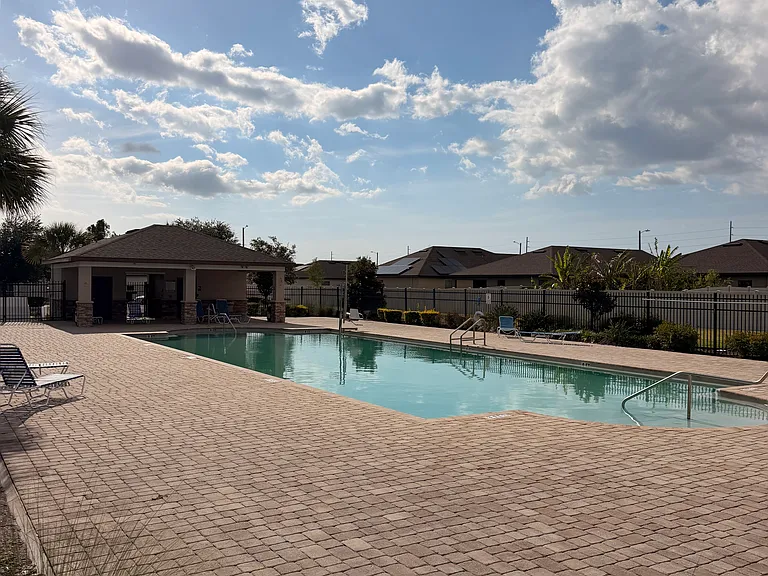 1115 Wynnmere Walk Ave — Photo 39