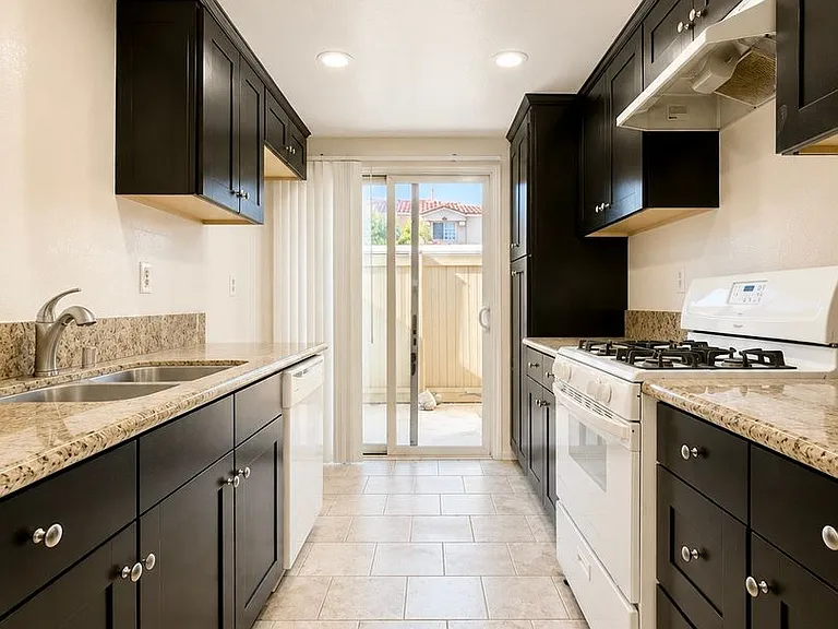 225 S San Dimas Canyon Rd — Photo 5