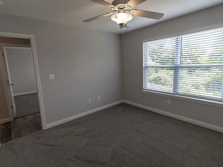 2801 Amberwood Ct — Photo 26