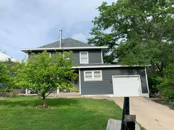 527 Ash St, Wray, CO 80758