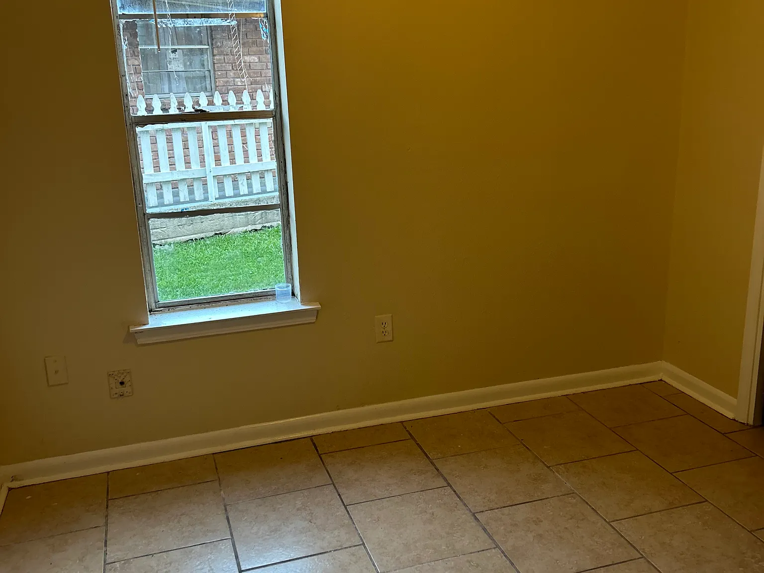 2 bed, 850 sqft, $950 — Photo 4