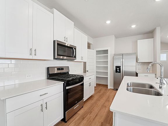 7th image of this home