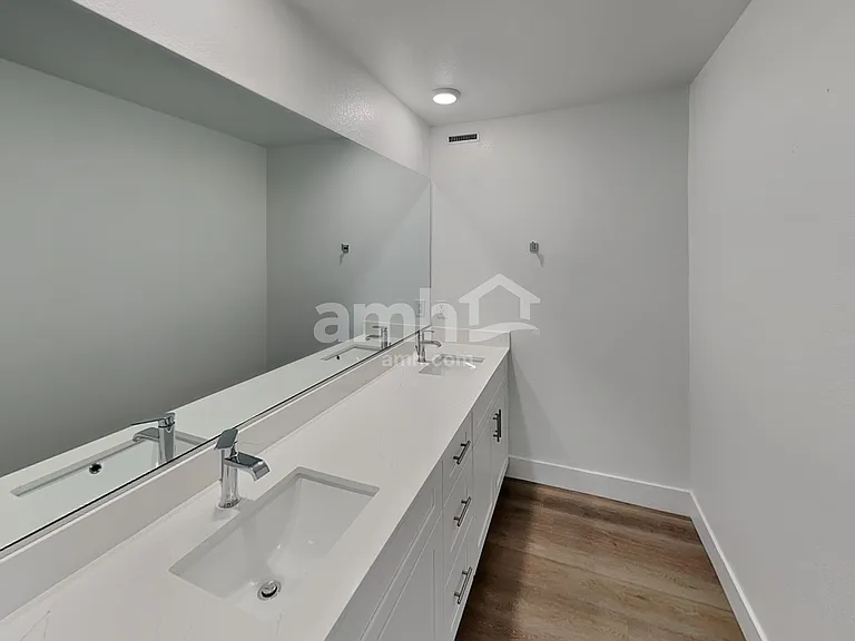 11122 Magallanes St — Photo 18
