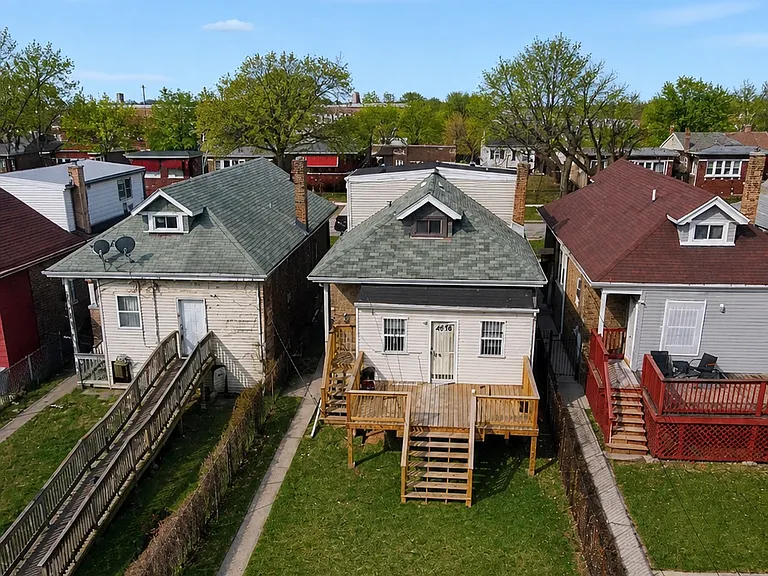 7533 S Michigan Ave — Photo 26