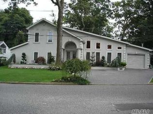 2106 Margaret Blvd, Merrick, NY 11566