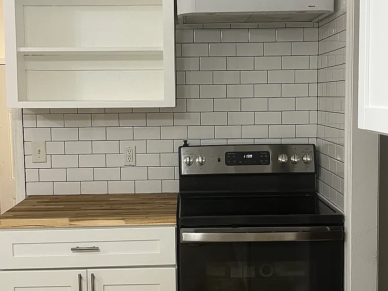 512 Beacon Ave — Photo 5