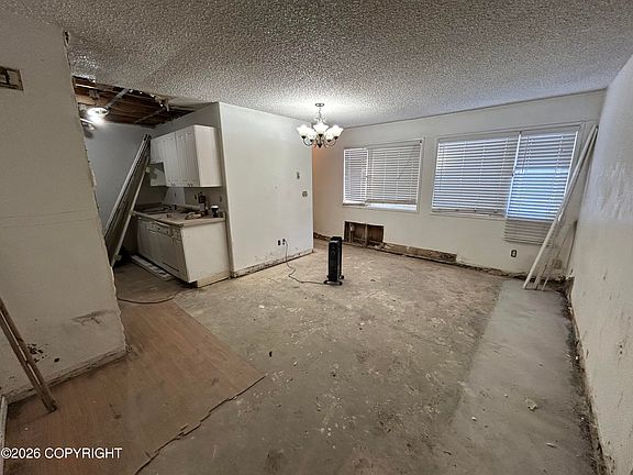3rd image of 7141 Weimer Rd APT 13