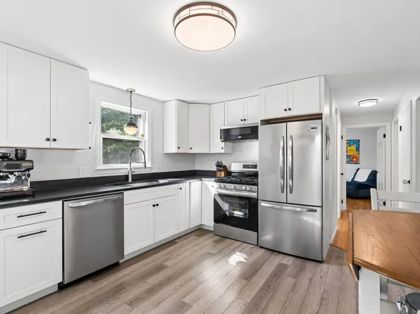 176 Melissa Drive, Yarmouth, ME 04096