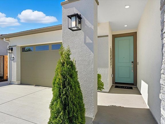 2nd image of 3237 Woody Way
