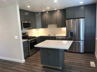 815 Rosita Rd, Pacifica, CA 94044