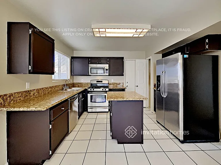 1740 La Cruz Dr — Photo 12