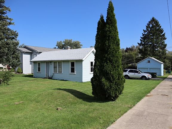 2nd image of 1845 Galilee Ave