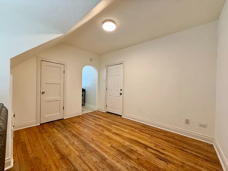 1454 N Marion St #11 — Photo 2