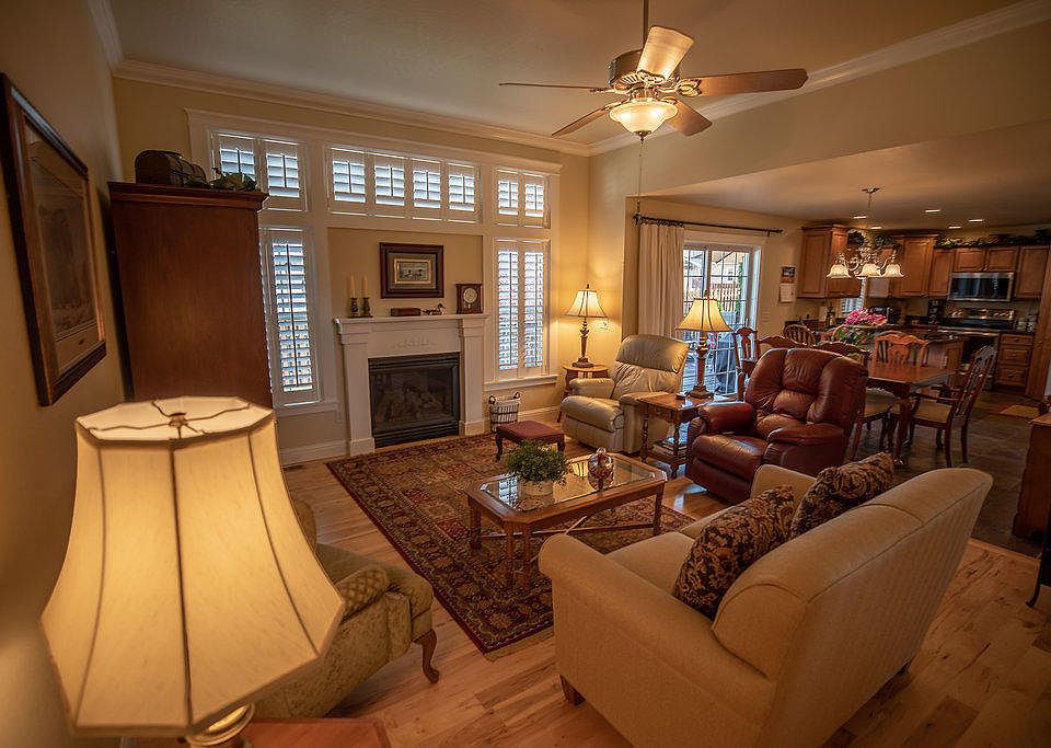 1st image of 6024 Coburg Ln