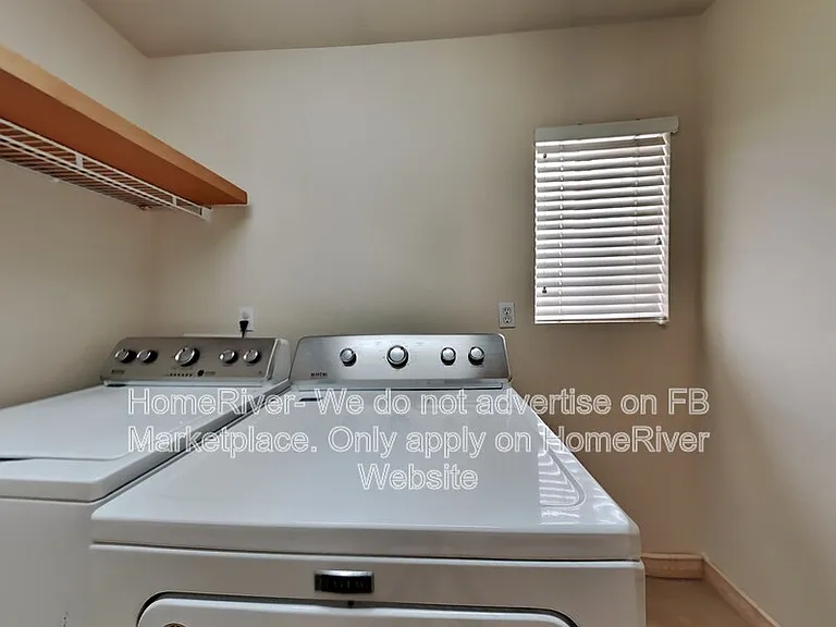 1069 Huntly Dr — Photo 21