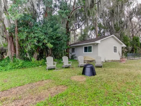 318 Deer Cove Ln #B, Lutz, FL 33548