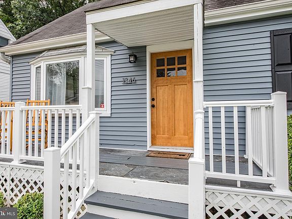 3rd image of 1346 Sudvale Rd