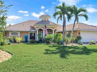 14921 Laguna Dr, Fort Myers, FL 33908