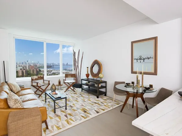 86 Fleet Place image 1 of 4