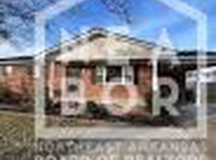 1402 Azalea Ave, Walnut Ridge, AR 72476