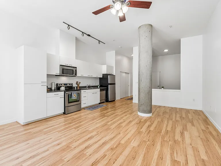Circa Green Lake Apartments — Photo 10