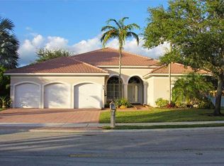15951 SW 14th St, Pembroke Pines, FL 33027