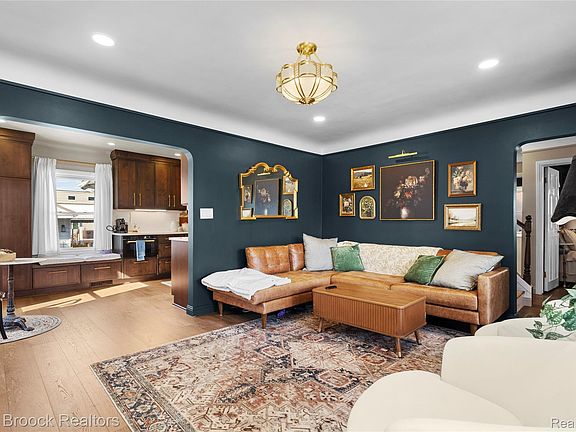 5th image of 22451 Bayview Dr