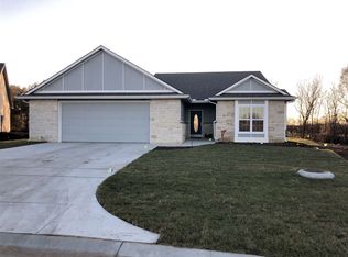 3023 E Susan Ln, Mulvane, KS 67110