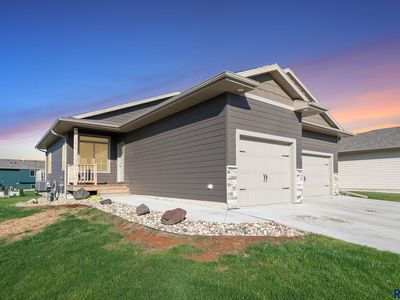 2900 S Lana Dr, Sioux Falls, SD, 57106