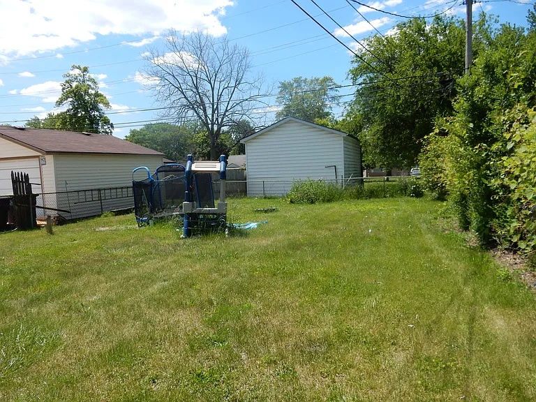 6342 Harold St — Photo 7